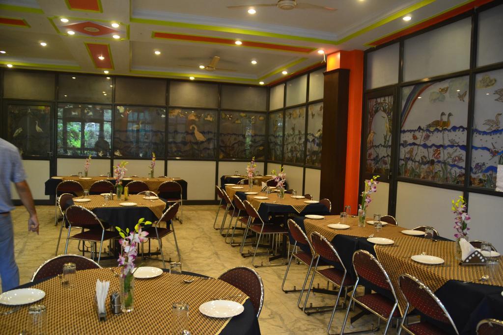 أورشها Hotel Shrinath Palace المظهر الخارجي الصورة